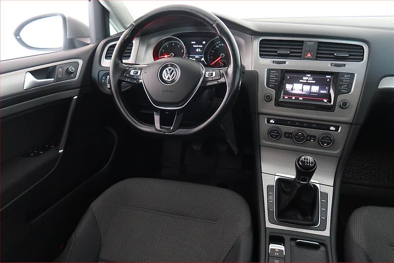 Volkswagen Golf (2014) 1.2 TSI, Tempomat - fotka 7 z 15