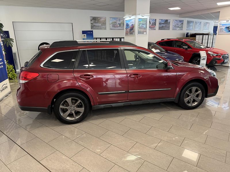 Subaru Outback 2.0D Comfort Cross Line CVT,CZ - fotka 6 z 50
