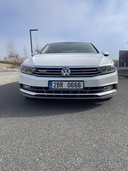 Volkswagen Passat (2015) VW Passat B8 BiTDI 4Motion DSG - fotka 7 z 12