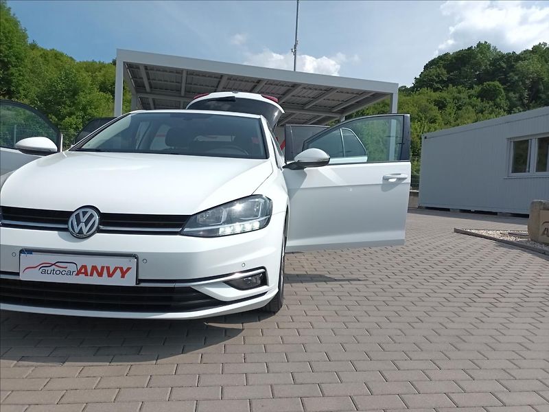 Volkswagen Golf 1,6 TDI, 85KW,ČR,1MAJ,DPH,HIGH - fotka 38 z 43