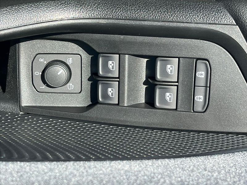 Škoda Octavia 2,0 TDi 110kW 7DSG TOP SELECTI - fotka 17 z 30