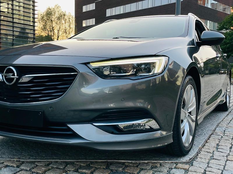 Opel Insignia 2.0CDTi MAN SERVISKA TAŽNÉ LED - fotka 52 z 55