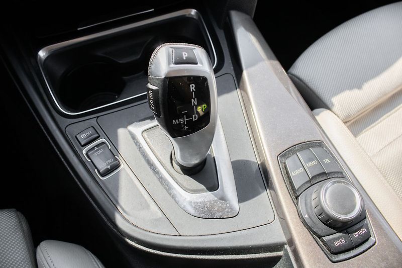 BMW Řada 3 Nová STK - fotka 18 z 23