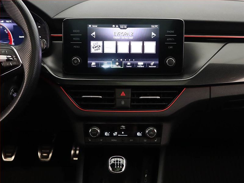 Škoda Kamiq (2021) Monte Carlo 1.0 TSI, Tempomat - fotka 10 z 20