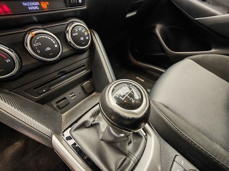 Mazda CX-3 2.0 benzin - fotka 32 z 35