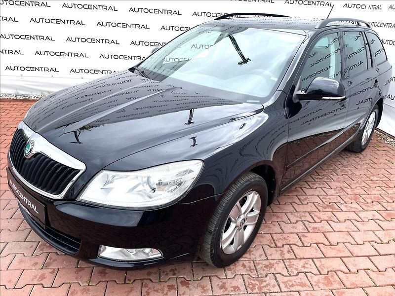 Škoda Octavia 1,2 TSi,77kW,STK 9/28,serv.kn. - fotka 7 z 20