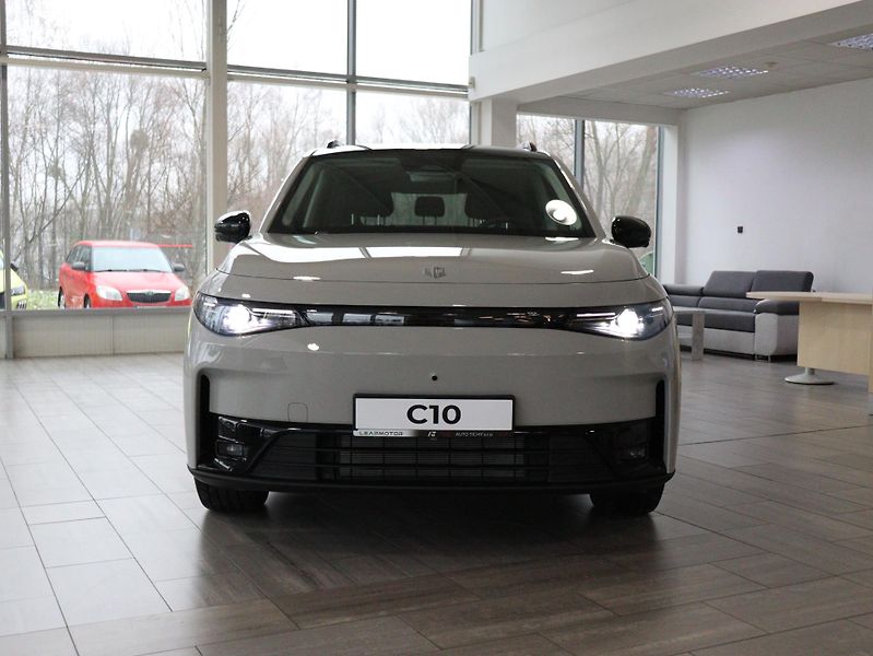 Leapmotor C10 REEV (2025) Design Hybrid EV - fotka 2 z 15