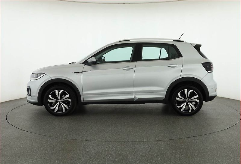Volkswagen T-Cross (2022) R-Line 1.5 TSI - fotka 3 z 16