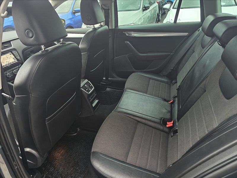 Škoda Octavia III 2,0TDi 110KW DSG Elegance - fotka 29 z 49
