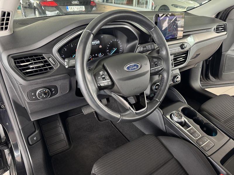 Ford Focus 1,5EB*88kW*AUT*Titanium*Kamera - fotka 9 z 31