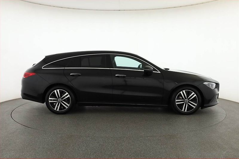 Mercedes-Benz CLA (2021) 220 d 4MATIC - fotka 6 z 21