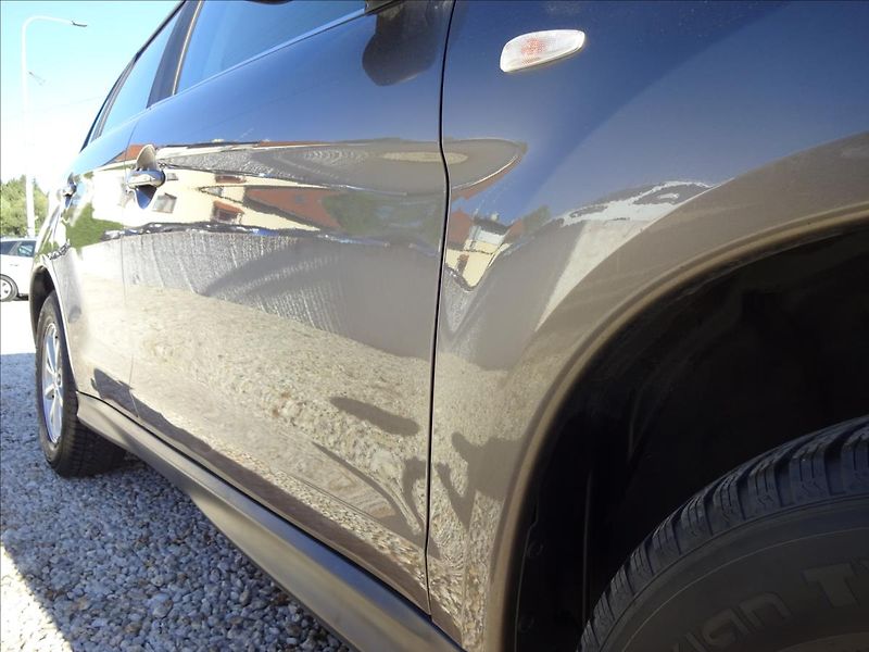 Mitsubishi ASX 1,6 i 85kW - fotka 10 z 52