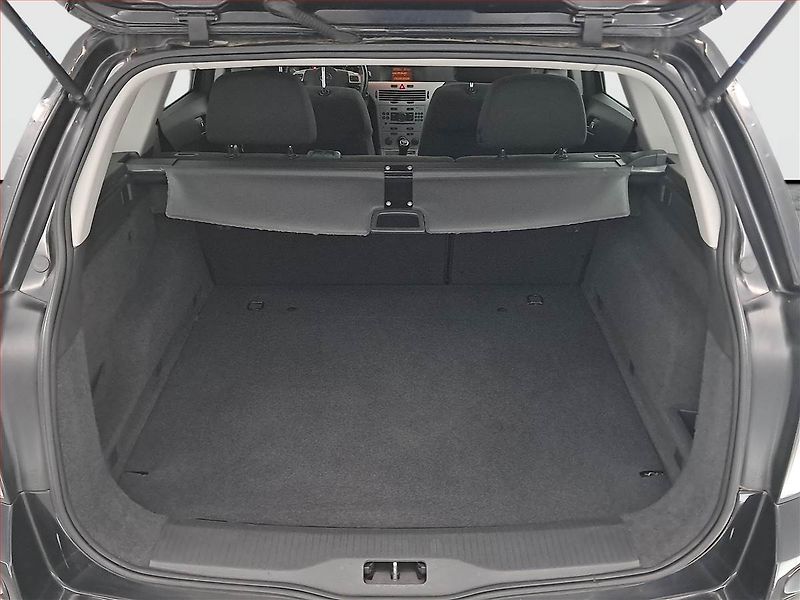 Opel Astra (2009) 1.6 16V, po STK, jezdí výborně - fotka 13 z 16