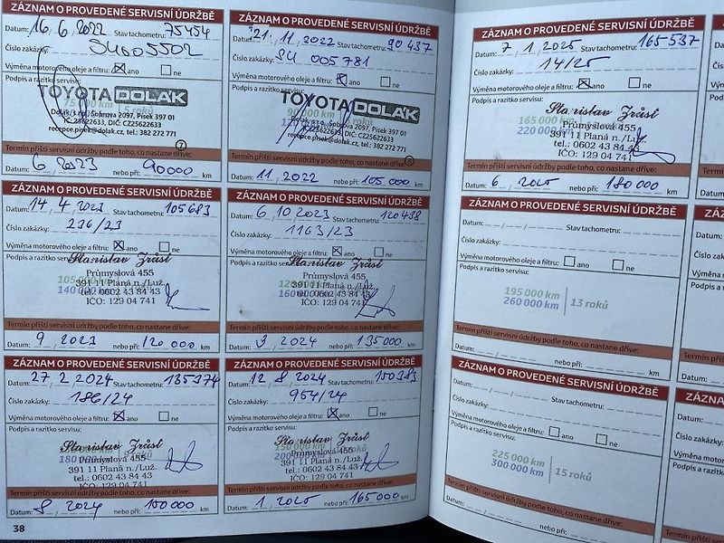 Toyota Corolla 1.6i, ČR-1m, Comfort, tažné - fotka 32 z 33