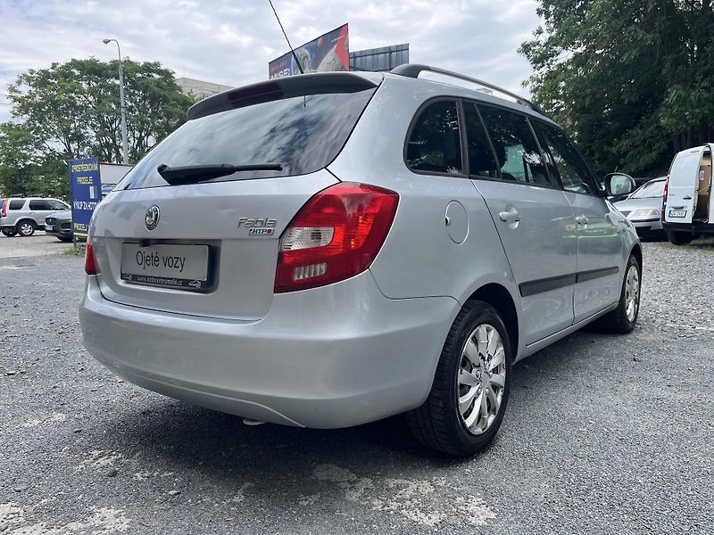 Škoda Fabia (2008) 1,2 i 51 Kw SPORT, ČR!!! - fotka 5 z 17