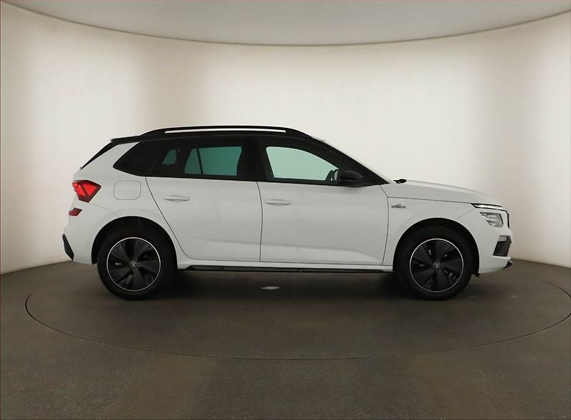 Škoda Kamiq (2025) 1.0 TSI, MONTE CARLO, KEYLESS - fotka 6 z 15