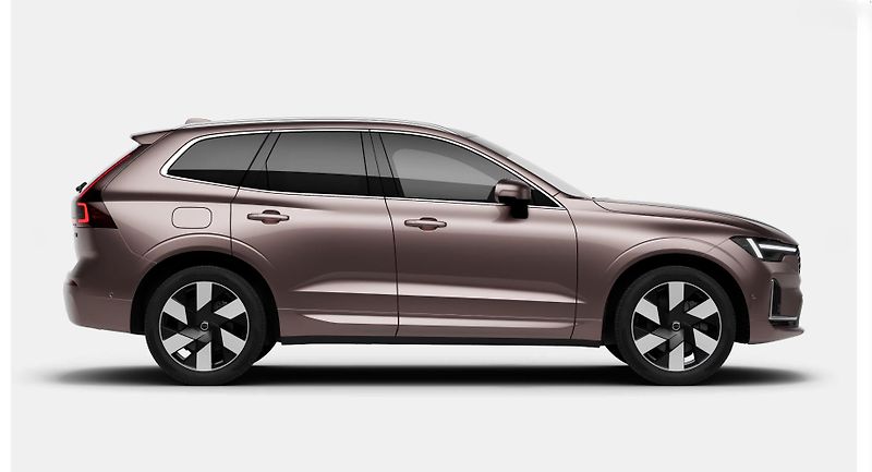Volvo XC60 (2026) T6 LONG RANGE PLUS BRIGHT AUT - fotka 6 z 14