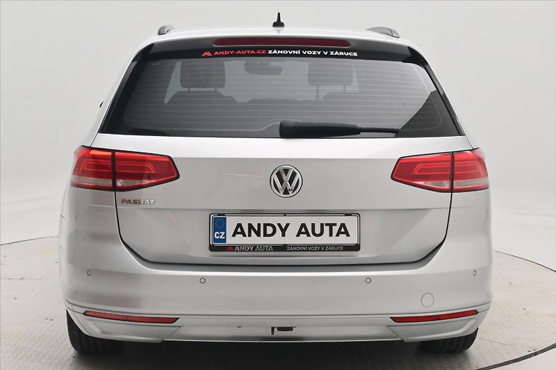 Volkswagen Passat 2,0 TDI 110 kW Navigace Záruka - fotka 6 z 31