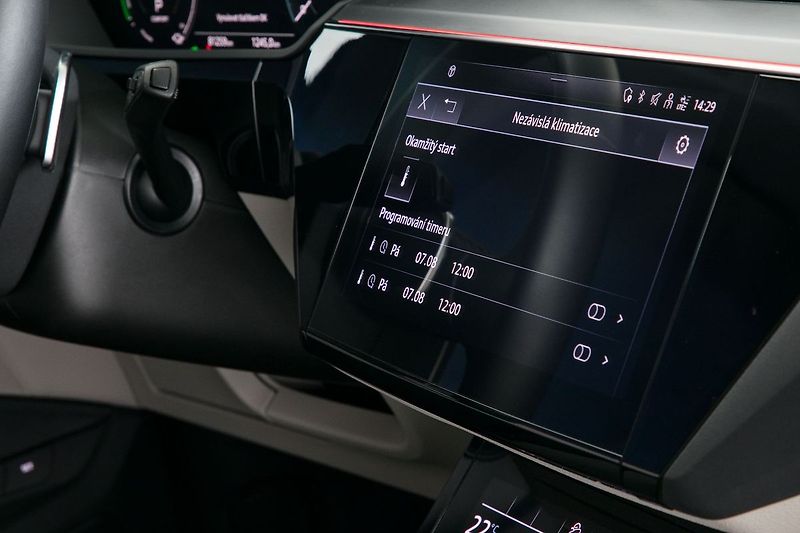 Audi e-tron 55 300kW Ventilace Matrix 360 - fotka 34 z 48