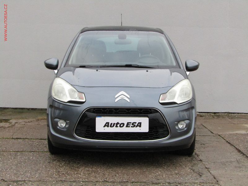 Citroën C3 (2010) 1.6VTi, AC, tempo, park.asist - fotka 2 z 20
