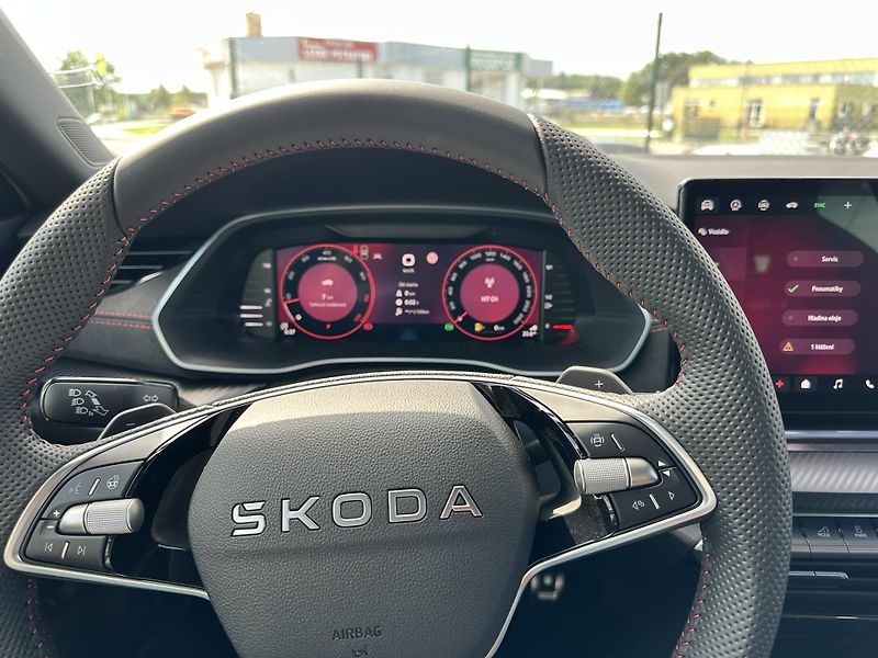 Škoda Octavia (2026) Combi RS  - fotka 9 z 13