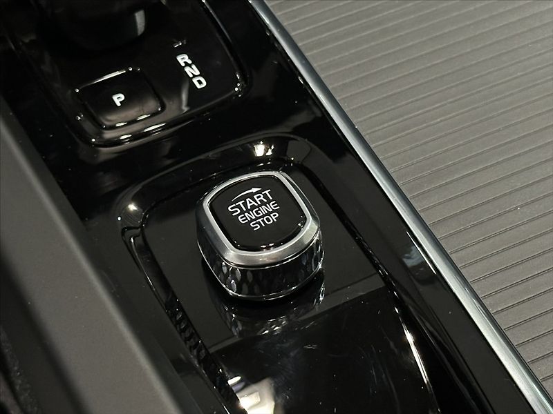 Volvo V60 (2026) 2,0 B4  Core - fotka 34 z 38