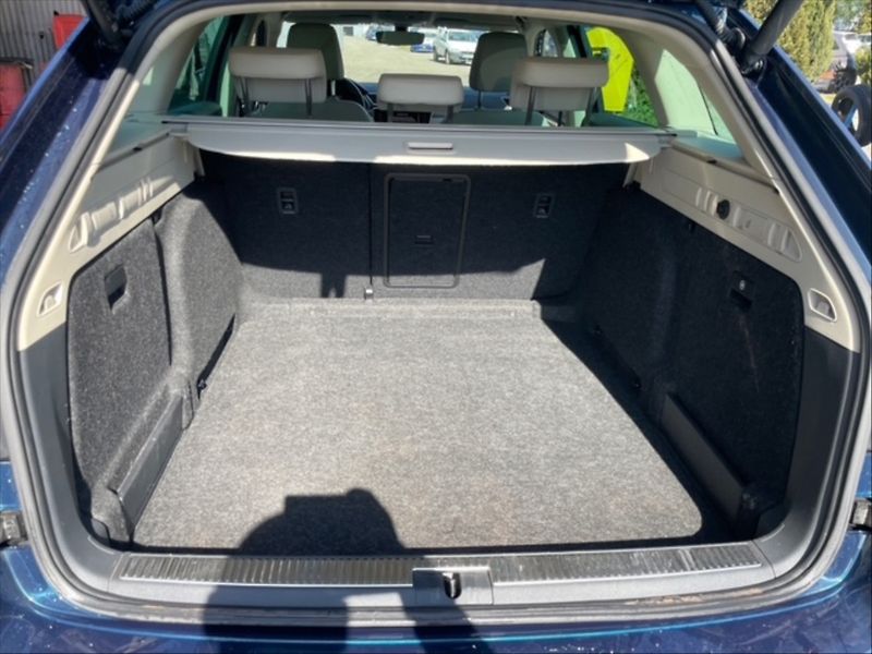 Škoda Superb 2,0 TDI STYLE DSG - fotka 6 z 11