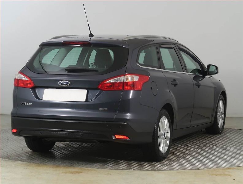 Ford Focus (2012) 1.0 EcoBoost, dobrý stav - fotka 5 z 19
