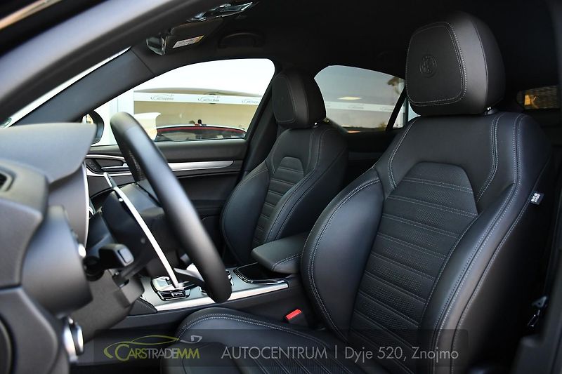 Alfa Romeo Stelvio 2.2D 16V 154kW Veloce AT8-Q4 - fotka 10 z 52