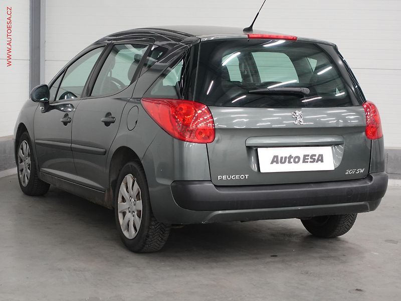 Peugeot 207 (2009) 1.6i, AC - fotka 6 z 21