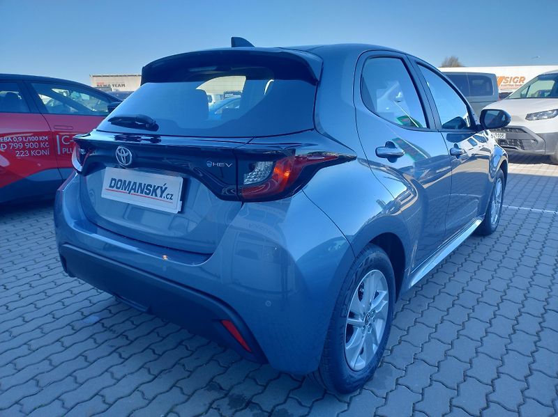 Toyota Yaris (2026) 1.5 HEV Comfort Business - fotka 4 z 12
