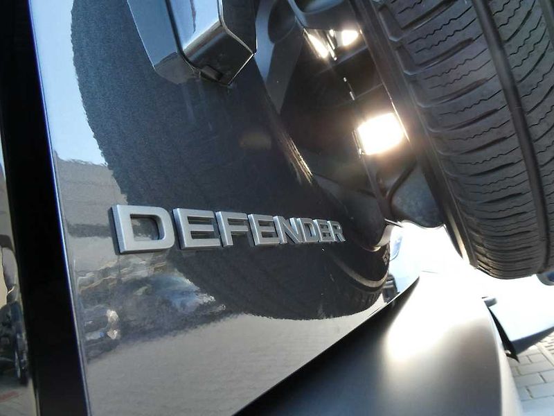 Land Rover Defender (2026) 110 3,0 X-Dynamic SE D250 - fotka 35 z 37