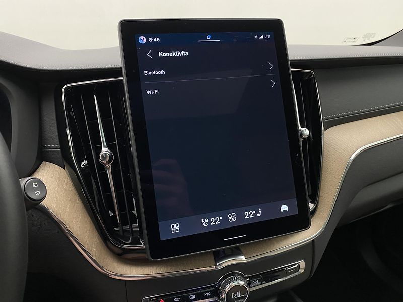 Volvo XC60 T8 AWD RECHARGE ULTRA DARK CZ - fotka 64 z 69