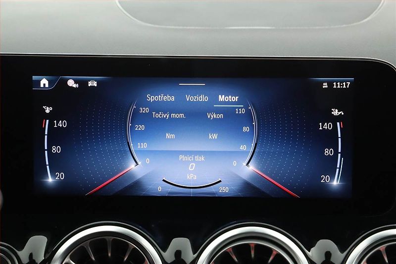 Mercedes-Benz GLA (2025) 200 d - fotka 18 z 28