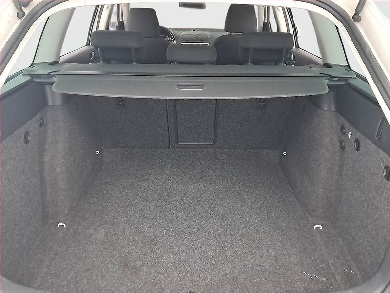 Škoda Octavia (2012) 2.0 TDI, 4X4, Xenony - fotka 13 z 15