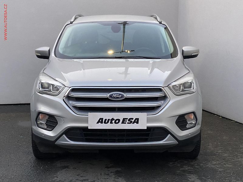 Ford Kuga (2018) 2.0 TDCi 4x4, Titanium, AT - fotka 2 z 17