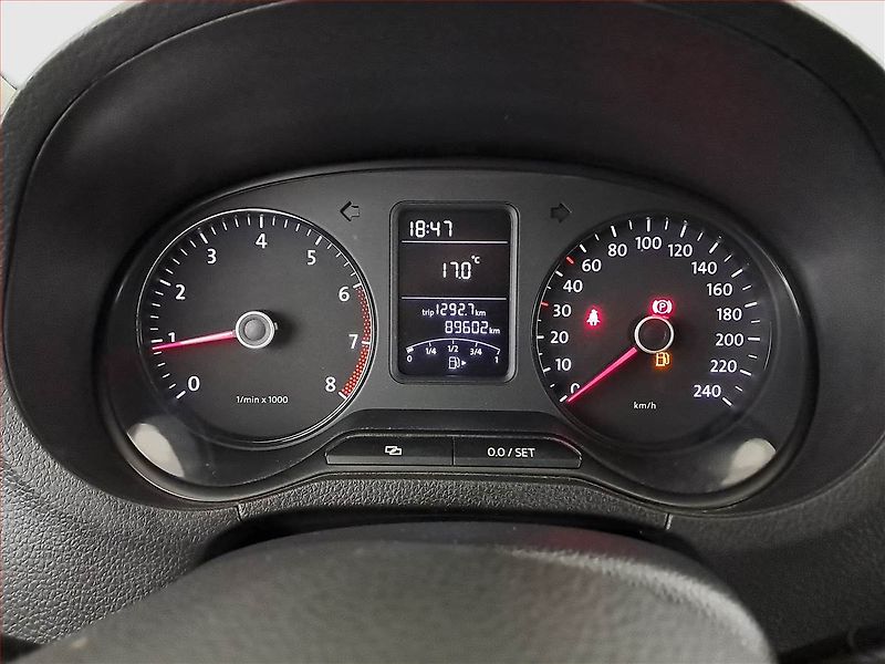 Volkswagen Polo (2013) 1.2 12V, Serv.kniha - fotka 11 z 15