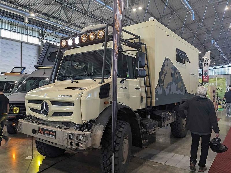 Na Caravaningu se představily expediční speciály, které zvládnou projet i Saharou
