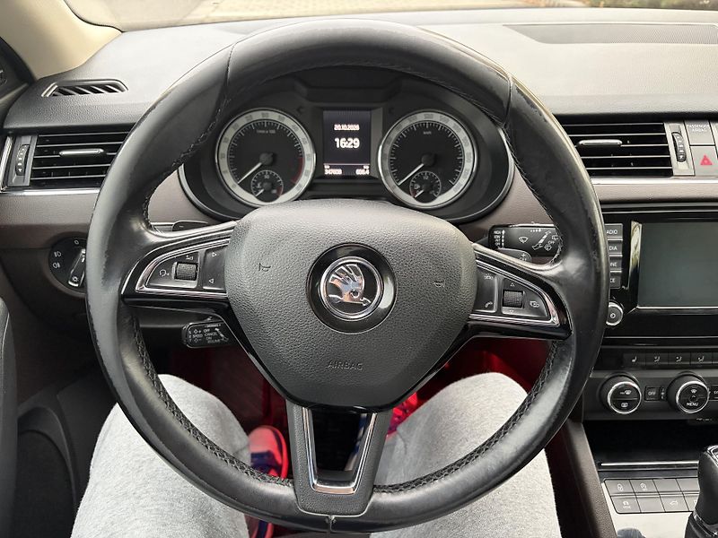 Škoda Octavia (2017) Škoda Octavia III Combi L&K - fotka 15 z 18