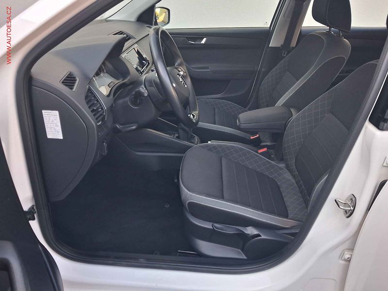 Škoda Fabia (2022) 1.0 TSi, 1.maj,ČR, Ambition - fotka 9 z 15