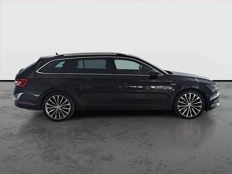 Škoda Superb (2018) Laurin&Klement 2.0 TSI - fotka 6 z 22