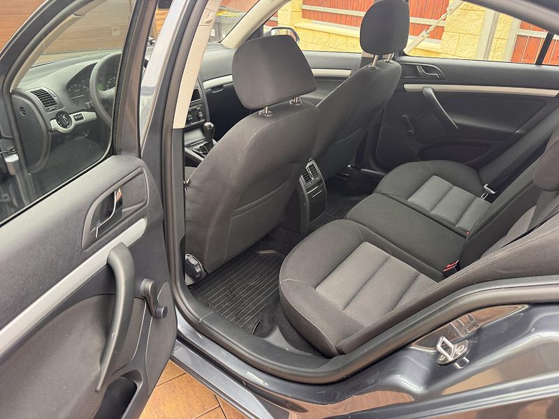 Škoda Octavia 1.9TDI 77Kw Ambition - fotka 13 z 17