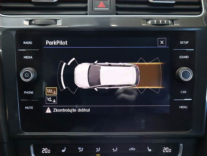 Volkswagen Golf (2017) Comfortline 1.0 TSI, Kůže - fotka 13 z 20