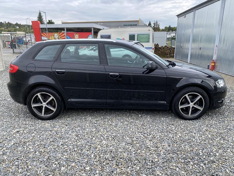 Audi A3 1.6TDi 105PS S-TRON 150TKM CZ! - fotka 10 z 150