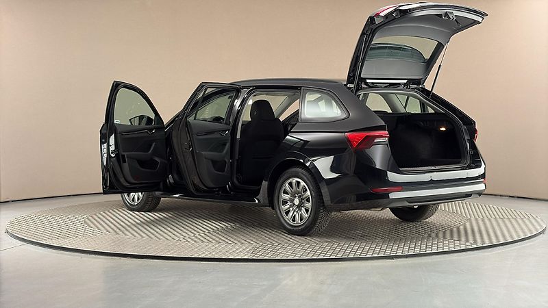 Škoda Octavia 2.0 TDI DSG Ambition Combi - fotka 7 z 26