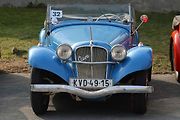 Krása a elegance starých strojů na veteránské vyjížďce plzeňského Veteran Car Clubu v Radobyčicích.