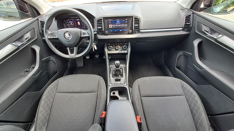 Škoda Karoq 1.6TDi Elegance NAVI - fotka 14 z 29