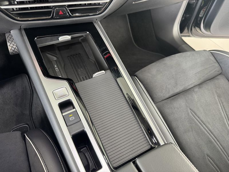 Volkswagen Passat Variant 1,5 eTSI DSG*REZERVACE! - fotka 23 z 41