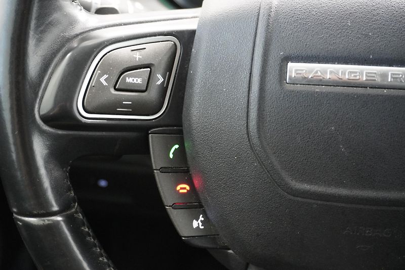 Land Rover Range Rover Evoque 2.0SE DYNAMIC 4WD AUTOMAT - fotka 21 z 30