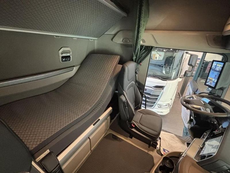DAF XG+ (2026) 530 speciální edice EURO 6 - fotka 12 z 13